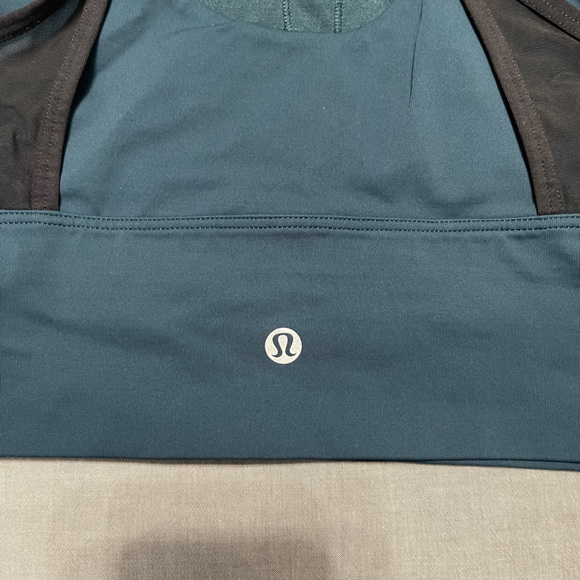 Lululemon bra - Picture 3 of 4
